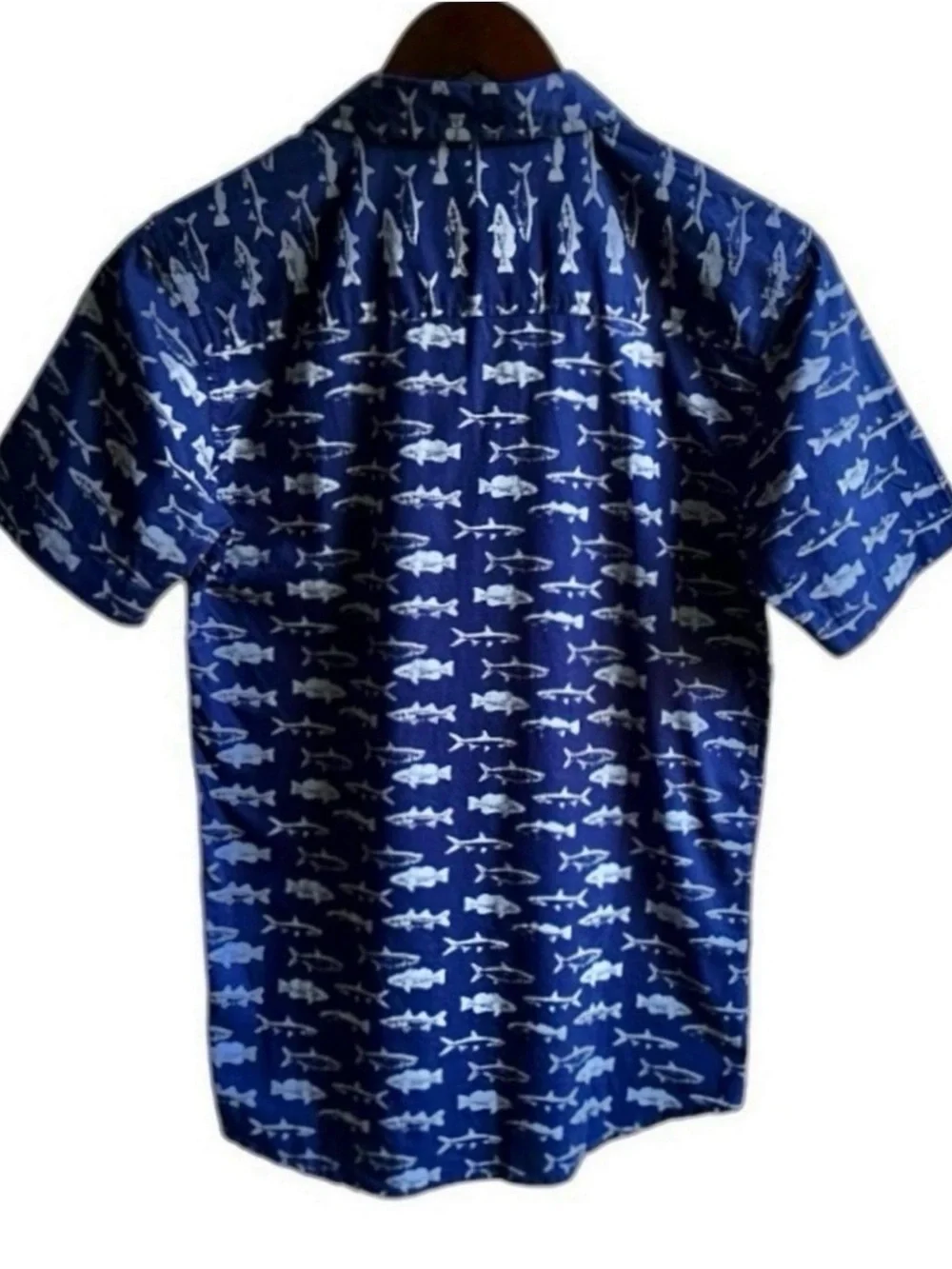 Sovereign Code Navy Blue Shark Print Button Down Short Sleeve Shirt Size Large